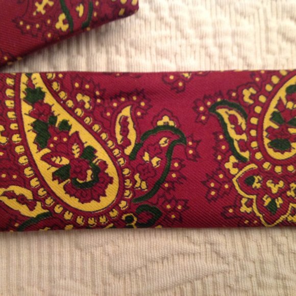 BLOOMINGDALE'S Paisley Batwing Bowtie Vintage Bloomingdale's Men's Store - Picture 9 of 13